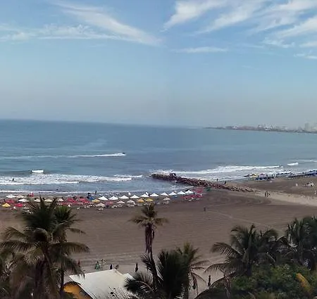 Las Brisas Apartamento *